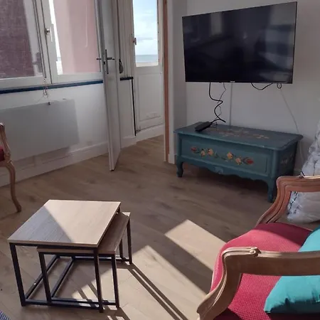 Apartment Avec Vue Sur *